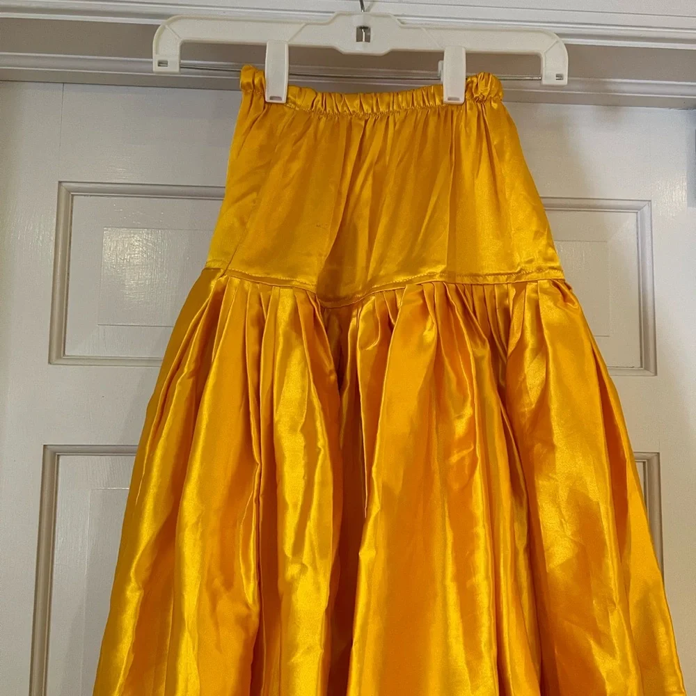 Mahali skirt for elementary age girl. - Picture 4 of 4